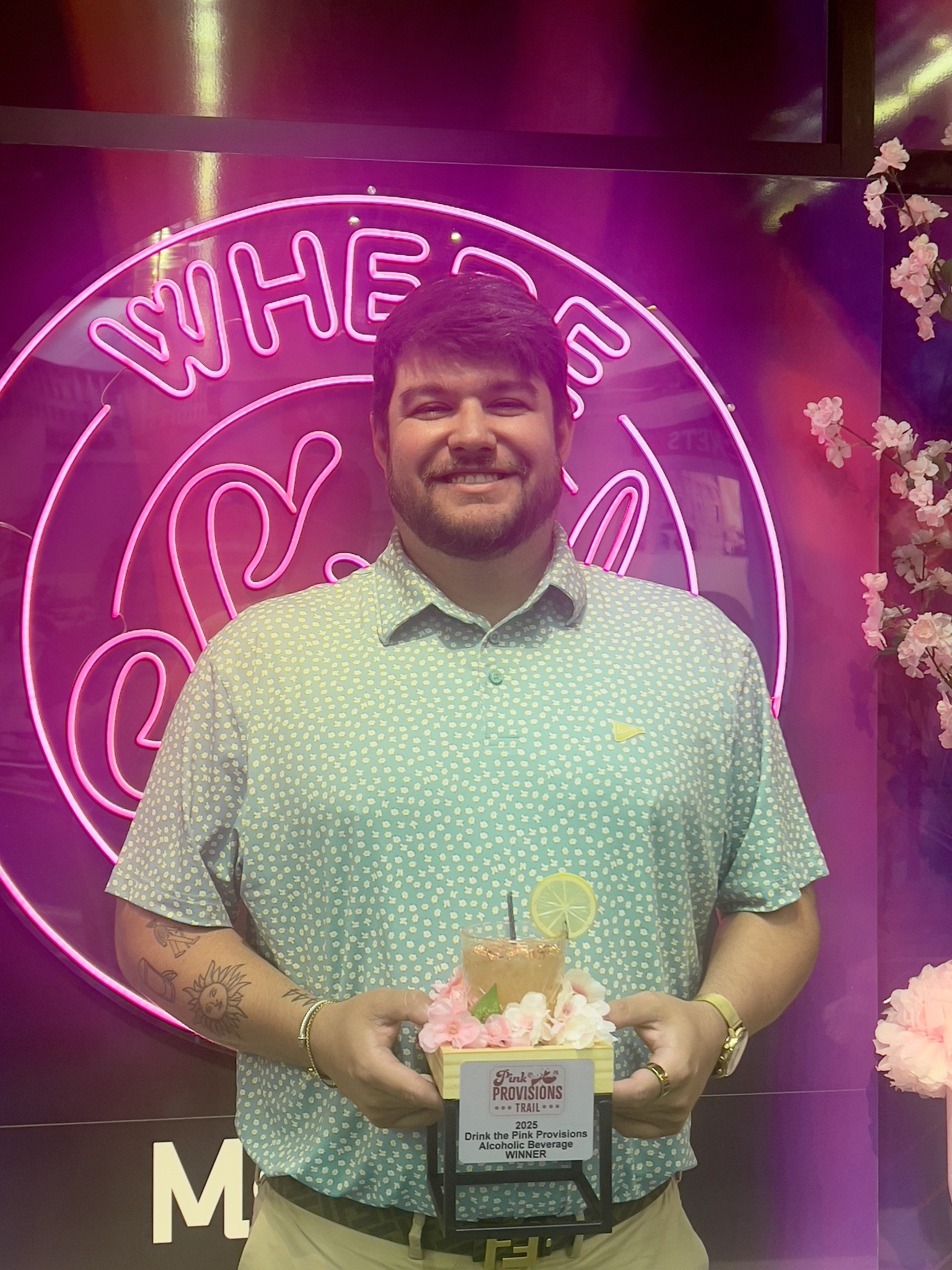 Macon Drinks pink